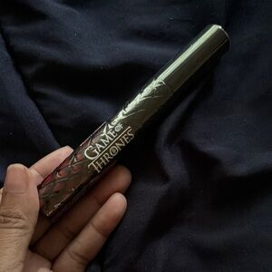 Makeup Revolution Game of Thrones Mascara - Black